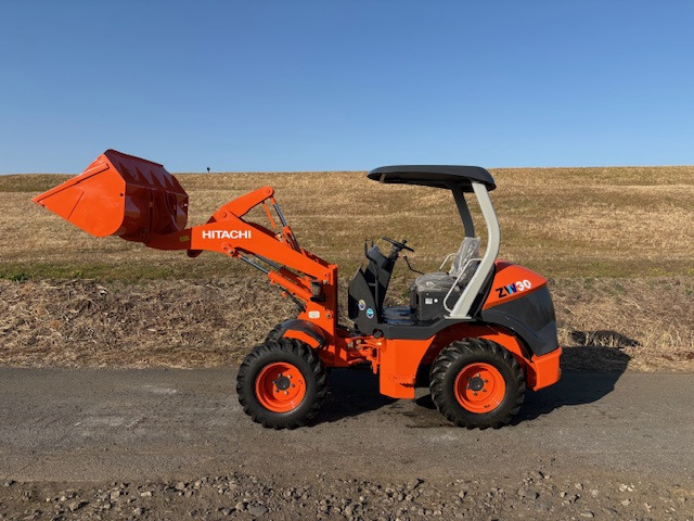 日立 ホイールローダー ZW30