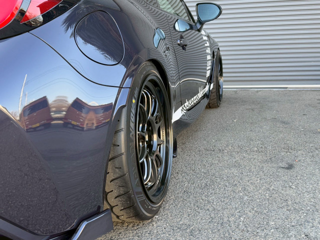 スバル BRZ 2.4 STIスポーツ パープル エディション 2026年オート
