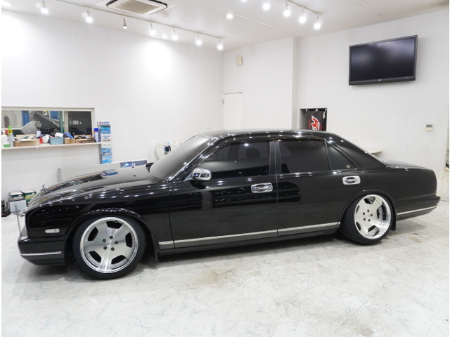 廃車日産 CIMA ブラック　V8エンジン 廃車日産 CIMA ブラック V8エンジン JDM Nissan Cima F50 4.5L V8 RWD