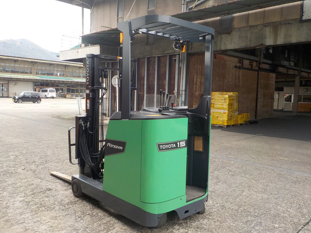 その他 トヨタL&F 電動フォークリフト 岡山発○トヨタ○リーチフォーク 