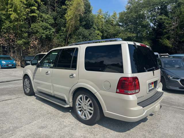 リンカーン ナビゲーター 左ハンドル4WD の中古車詳細 (走行距離不明