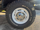 ●アルミホイールを装着しています☆お車を購入される際、ご不明な点があると思いますが、困ったらお気軽にご相談下さい!別途お好みのホイールなどありましたらお申し付けください☆