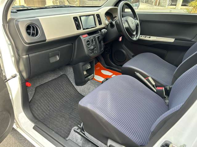 スズキ アルト L L 車検R10年2月 ナビ Bluetooth USB キーレス の中古