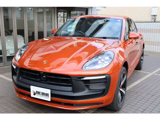 マカンGTS PDK 4WDワンオーナー パパイヤメタリック