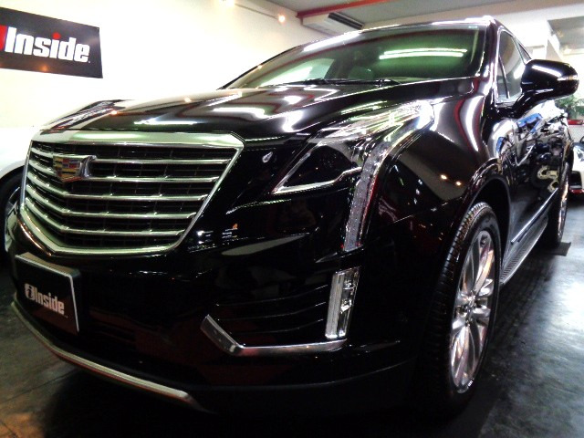 XT5クロスオーバープラチナム 4WD3.6V6VVTエンジン8速パドルS
