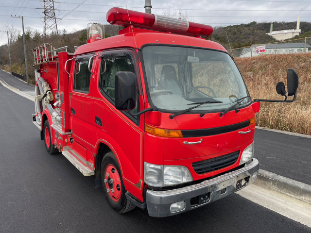 デュトロ Wキャブ・消防車・走行距離1万km台