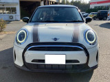 ミニ クーパー D エッセンシャル・トリム AppleCarPlay対応