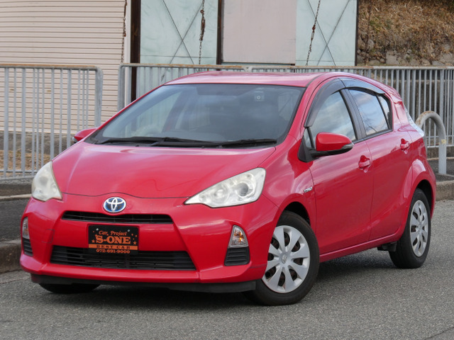 アクア 1.5 S スマートキー/シートジーター/ナビ