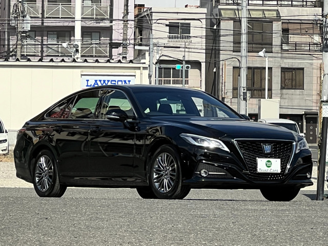 トヨタ クラウンハイブリッド の中古車詳細 (47,797km, ブラック, 大阪