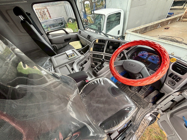 UDトラックス クオン ダンプ 【土砂禁】ロング の中古車詳細 (224,000