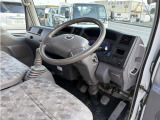 1990cc 1.35t 1.35トン DX 平ボディ 走行31000K ガソリン 3人乗り 積載1350Kg パワーウインドウ 内外装仕上げ済み 5速 5MT
