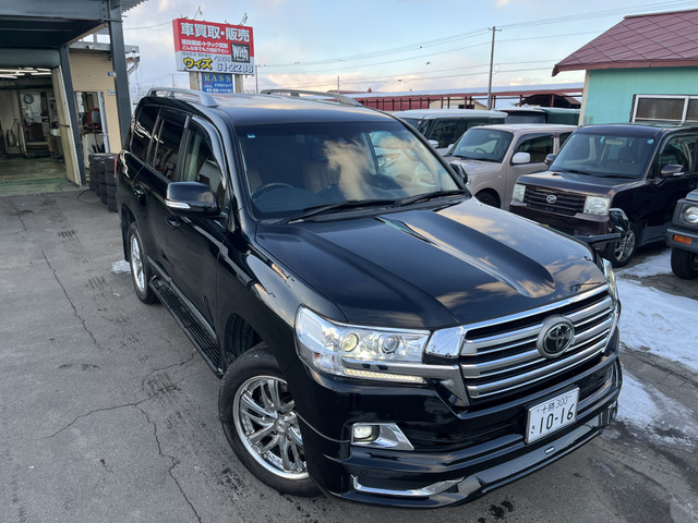 ランドクルーザー200（トヨタ）の歴代モデル・グレード別カタログ