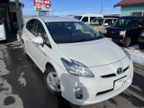 プリウス 1.8 S レンタカー使用中。