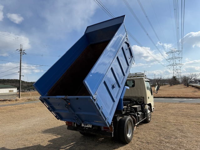 いすゞ エルフ 深ダンプ 6MT 2t の中古車詳細 (233,178km, 黄色タイプ