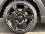 純正アルミホイール装着しております!
