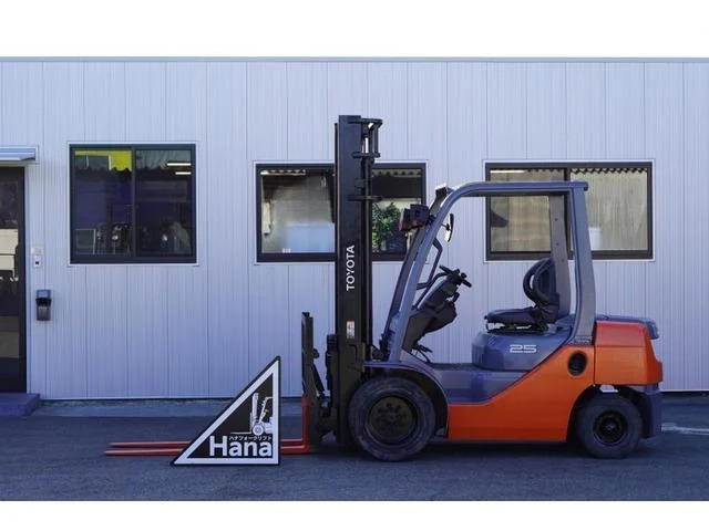 トヨタL&F エンジンフォークリフト 17575