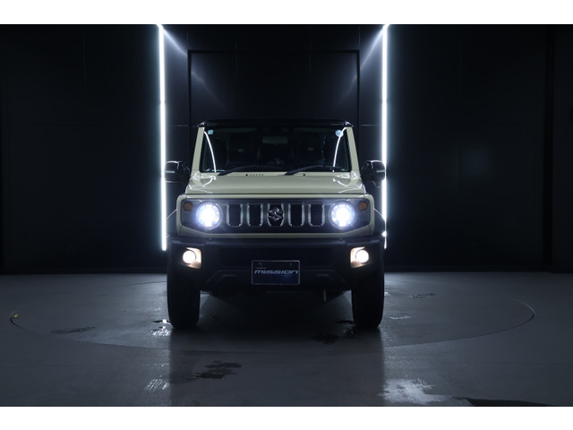 ジムニーノマド1.5 FC 4WD登録済未使用車