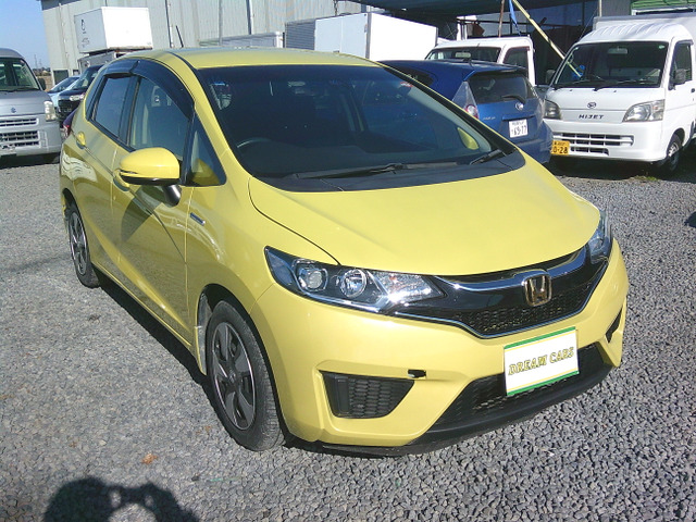 フィット 1.5 ハイブリッド Fパッケージ 