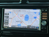 お客様に隅々までご覧頂けるよう展示車両は常に綺麗に仕上げております!お客様のご来店、スタッフ一同笑顔でお待ちしていおります♪