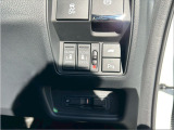 両側パワースライド、運転席側シートヒーター付き☆