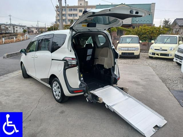 シエンタ 1.5 G ウェルキャブ 車いす仕様車 タイプI 助手席側セカンドシート付 福祉...