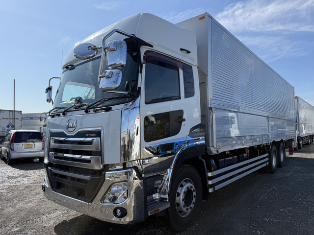 クオン  ハイルーフ・予備車検付き