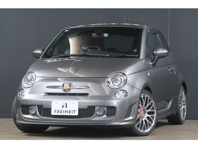 アバルト595ツーリズモ