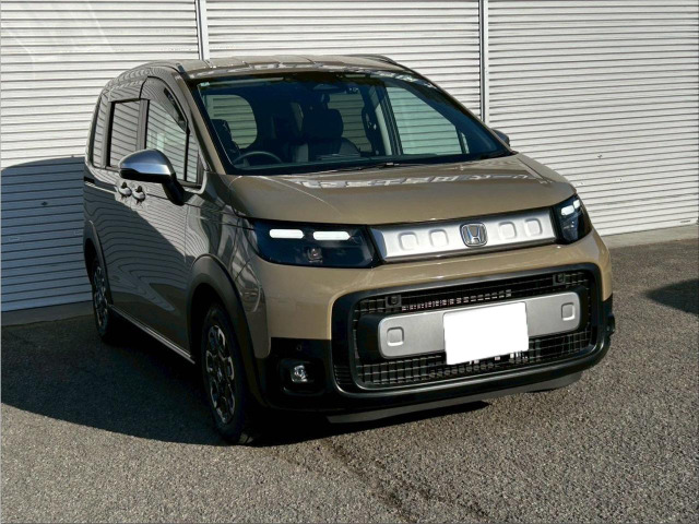 フリード 1.5 クロスター 4WD 