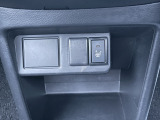 ★運転席シートヒーター付きで肌寒い時期でも安心♪お見逃し無く!!お問い合わせはTEL06-6430-1230 E-mail cars_genesis2007@yahoo.co.jpまで!!★