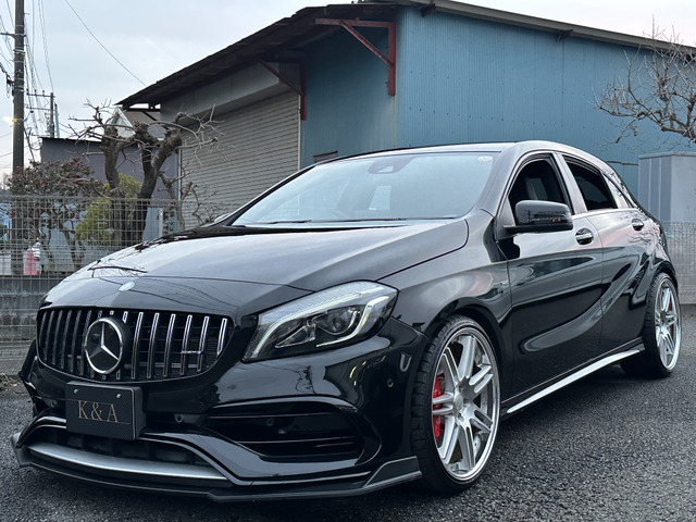 AクラスAMG A45 4マチック 4WD