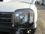 ヘッドライトは黄ばみ老化の少ない綺麗なヘッドライトです。