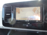 ドライヴを快適のしてくれるナビ・TV付です!!