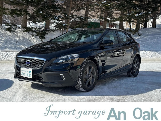 V40クロスカントリーT5 4WD黒革シート シートヒーター HDDナビ