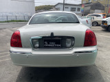 3ヶ月・3000kmの無料保証付きです。エンジン、ミッション等の修理の際に金額が大きくなりがちな箇所も無料修理で安心です。最大3年までの有料保証も取り扱っております。