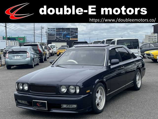 グロリア3.0 グランツーリスモ アルティマサンルーフ 社外ホイール スペアタイヤ