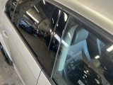 在庫車輌は店頭以外にも離れた場所にて保管している場合もございます。また整備工場や板金工場にある場合もございます。ご来店の際には一度お電話にてお問い合わせください。