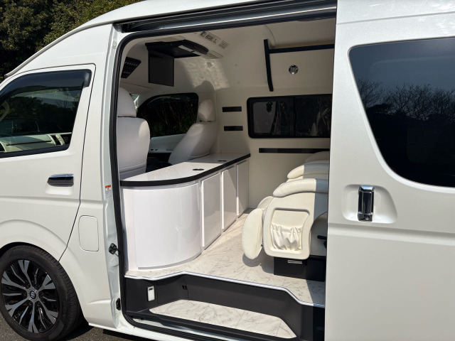 トヨタ ハイエースバン キャンピング セカンドハウス社製 の中古車詳細