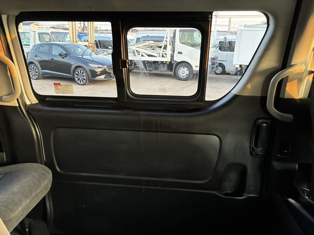 トヨタ ハイエース 2.7 グランドキャビン 4WD 4WD クリアランスソナー 