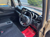 多くの中からご覧頂きありがとうございます。 在庫車全てルームクリーニング・コーティング施工しその他オイル交換、点検を実施し納車致します。 ご不明な点などありましたら、お気軽にご連絡ください。  全国登録納車可能