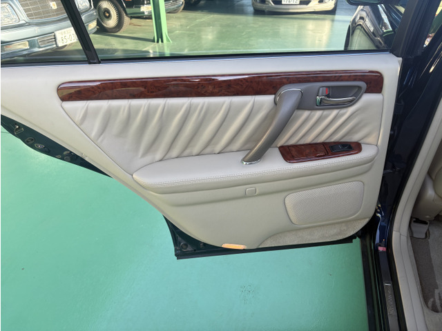 トヨタ クラウンマジェスタ 本革シート リアサンシェード ETC の中古車