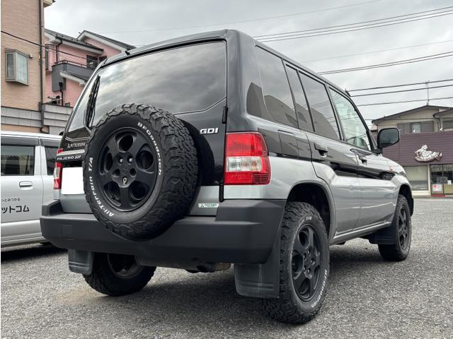 三菱 パジェロイオ 1.8 ZR 4WD の中古車詳細 (49,000km, ブラック