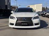 LS 600hL 4WD ロング/サンルーフ/カールソン21インチ