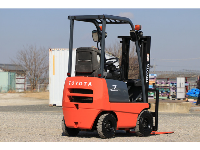 その他 トヨタL&F エンジンフォークリフト フォークリフト 0.7トン G 