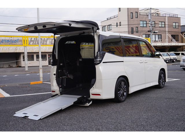 ヴォクシー 1.8 ハイブリッド S-G ウェルキャブ 車いす仕様車 タイプI 車いす1名仕様