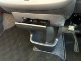 【支払総額推進店】お車をご覧い頂きまして、誠に有難う御座います。在庫車両になりますので、是非ご都合の宜しい時に、見に来て下さい。来店予約をされると、ご案内がスムーズです。