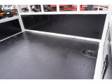 中古車に保証を付ける事は自信のある車両を仕入れ販売する事、 粗悪なエンジン・ミッションの車両を販売しない事、 整備点検をしっかりする事です。 当店とお客様の信用!
