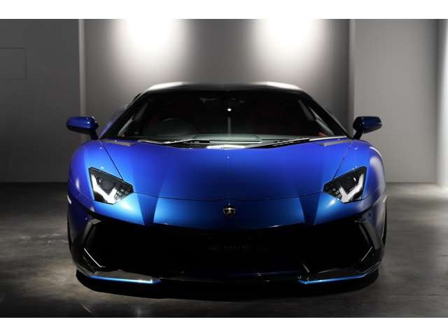 ランボルギーニ アヴェンタドールロードスター LP700-4 4WD VORSTEINER
