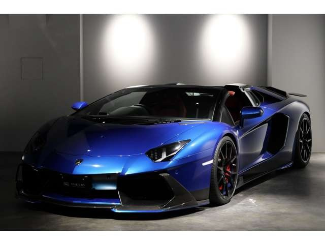 ランボルギーニ アヴェンタドールロードスター LP700-4 4WD VORSTEINER