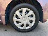 衝突被害軽減ブレーキや全周囲カメラ等の安全装備搭載車の取扱実績多数。後席モニター・フルセグTV・ドラレコ・Bluetoothオーディオ等、店頭にない人気の装備が付いたお車の注文販売も対応します。