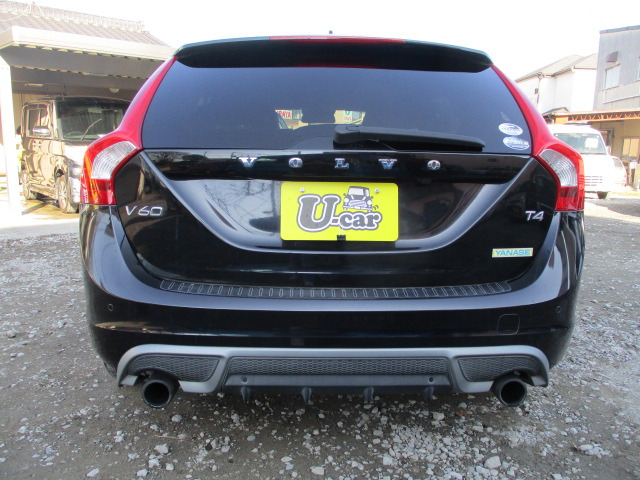ボルボ V60 T4 黒革シート ナビTV スマキー BLIS の中古車詳細
